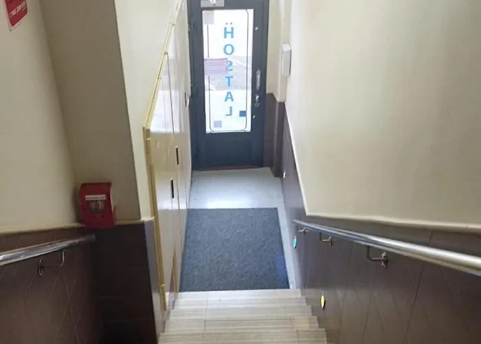 Pensjonat Flores Ramblas 2*