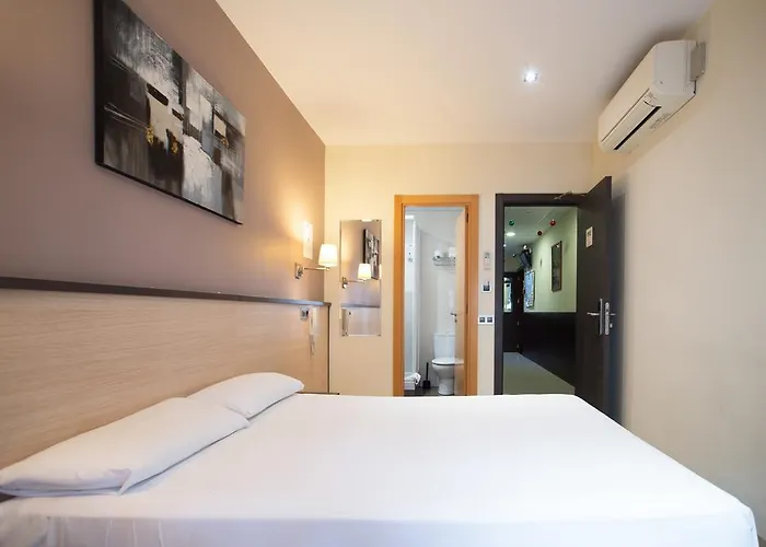 Pensjonat Flores Ramblas