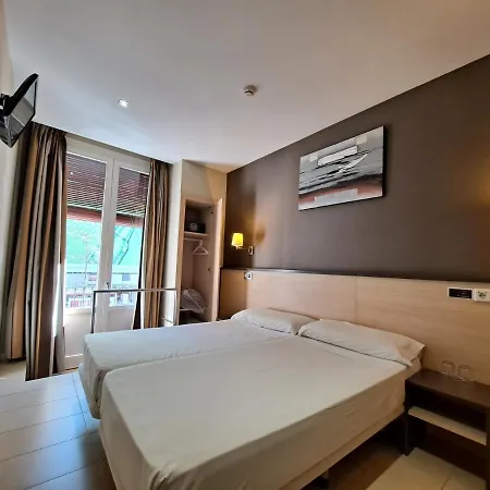 Guest house Flores Ramblas Barcelona