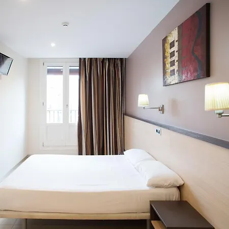 Guest house Flores Ramblas 2*
