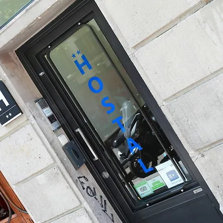 Guest house Flores Ramblas Barcelona