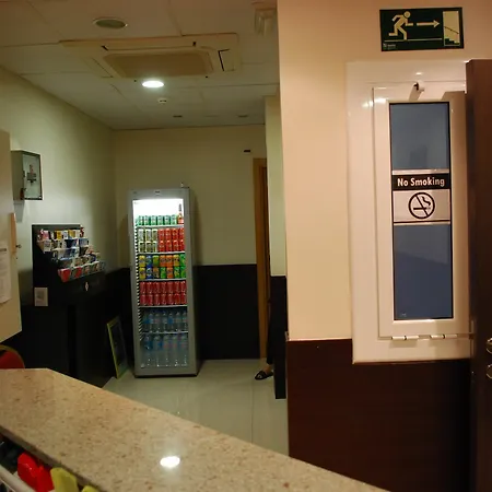 Guest house Flores Ramblas 2*