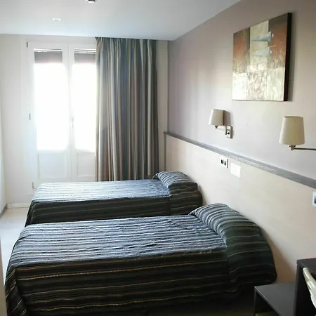 Guest house Flores Ramblas Barcelona