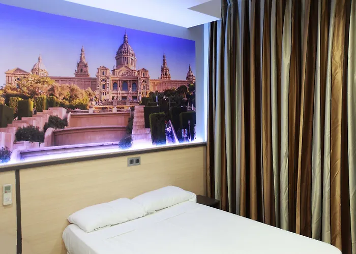 Flores Ramblas Pensionat 2*
